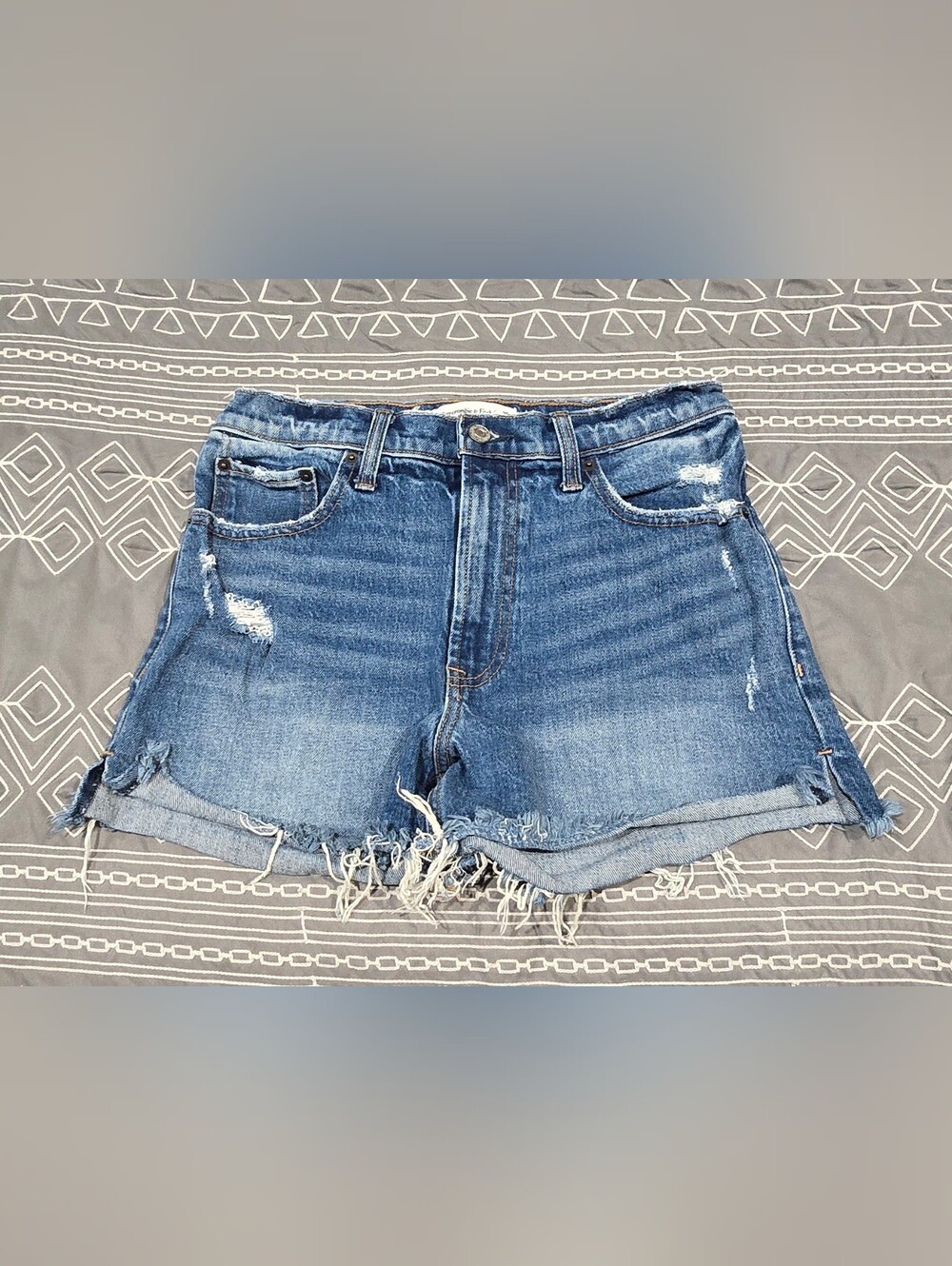 Abercrombie High Waisted Mom Shorts Size 4/27